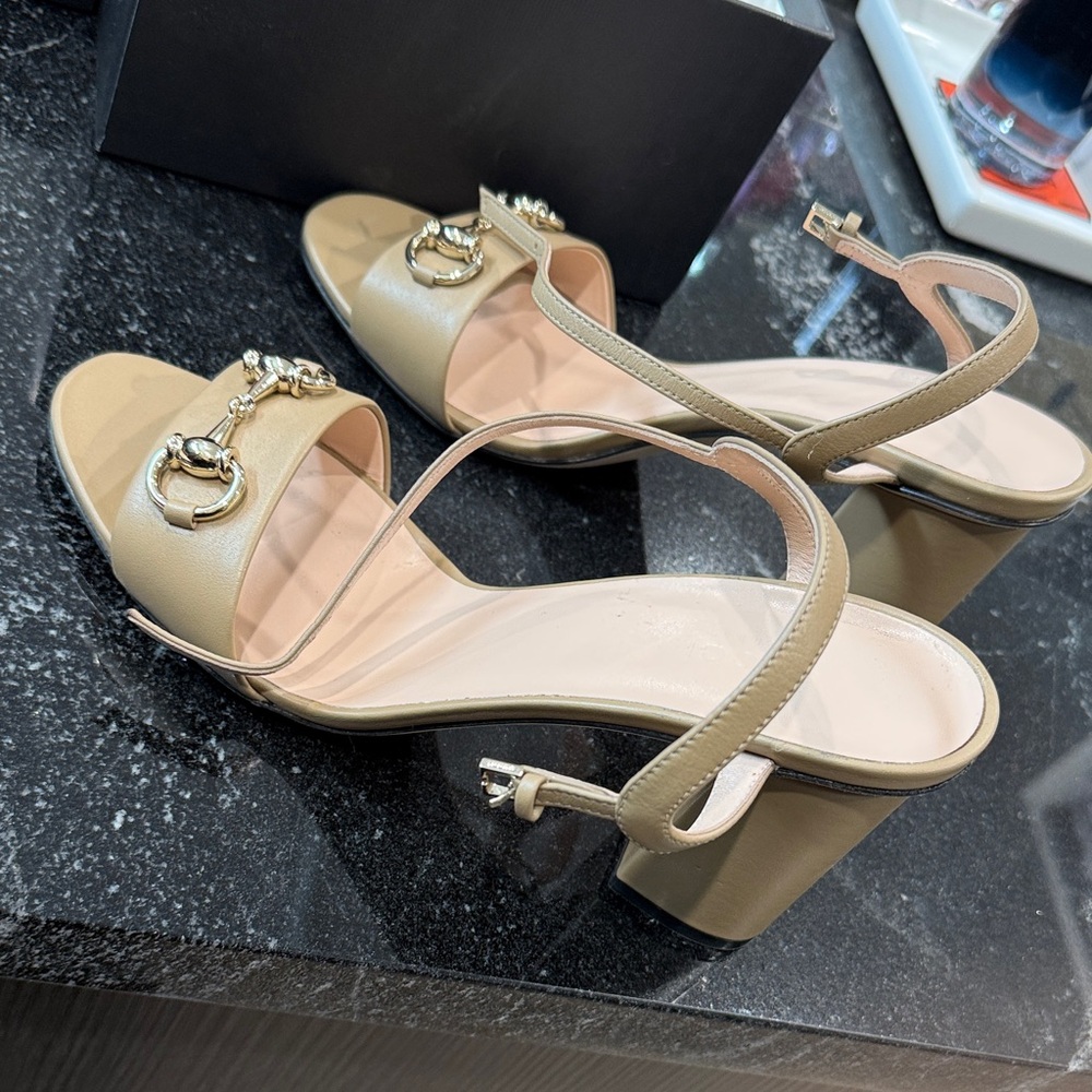 Women's Beige Gucci Block Heel Sandals with Gold Accent